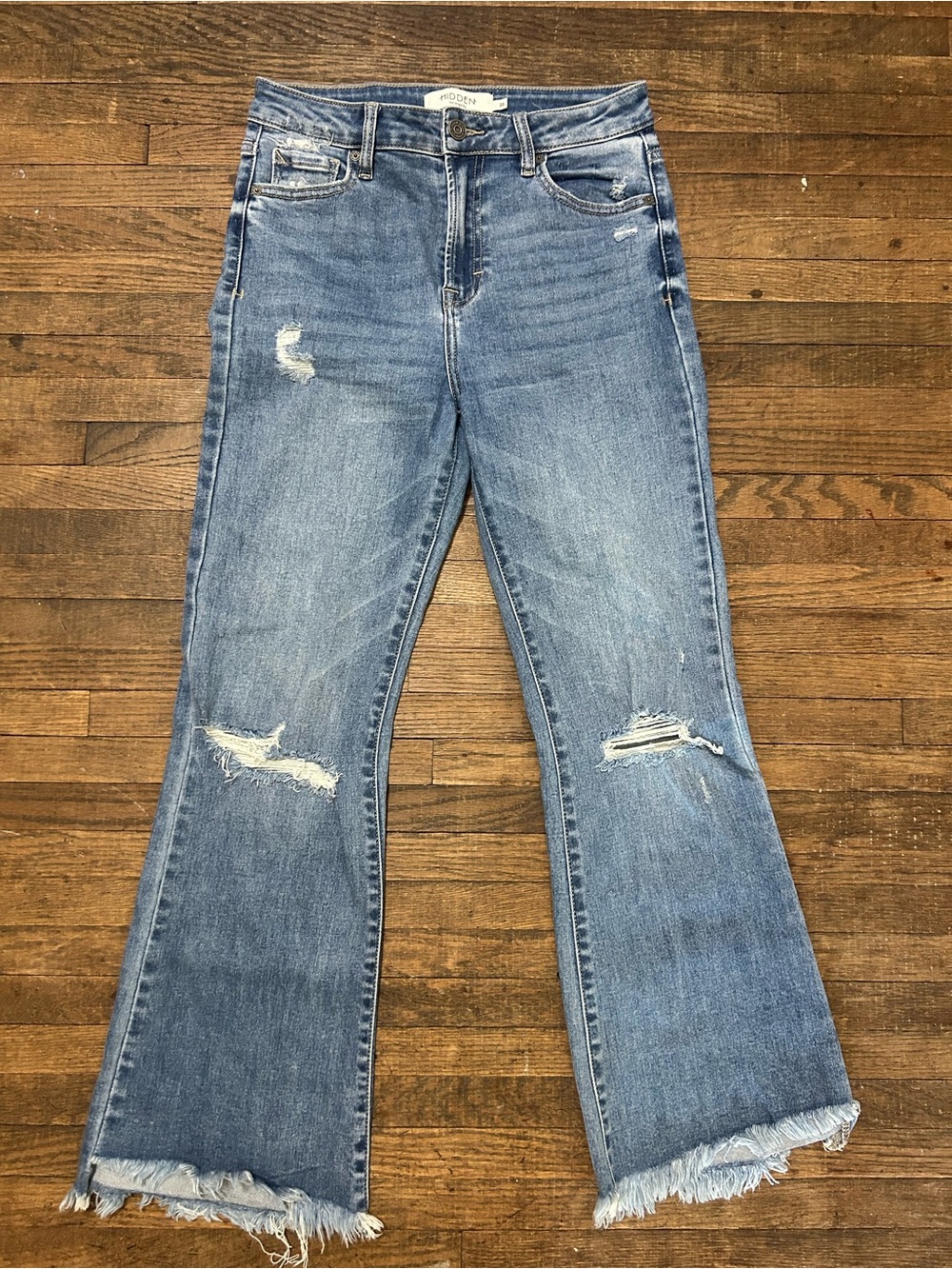 Buckle Hidden Happi Cropped Flare Women’s Blue Distressed Jeans
